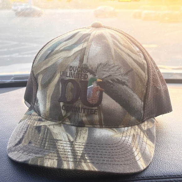 Vintage 90’s Ducks Unlimited Camo Trucker SnapBack Hat - Picture 1 of 4